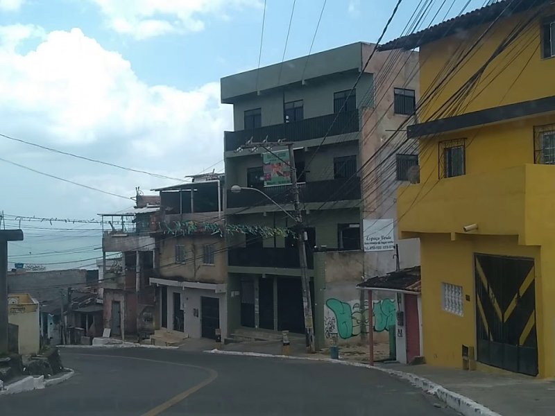 Homem morre após ser baleado no subúrbio de Salvador