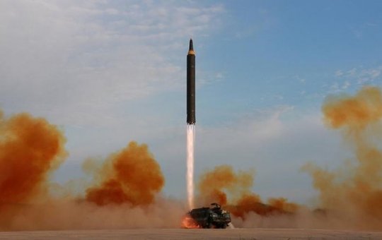 Coreia do Norte lança mais dois mísseis e aumenta tensão com Japão e EUA