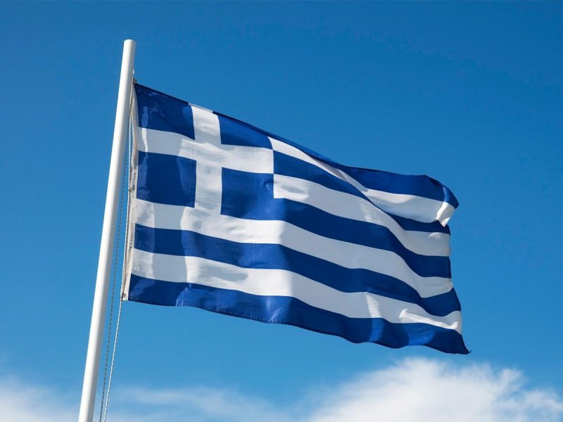 Grécia impõe multa mensal para idosos que não se vacinarem contra Covid