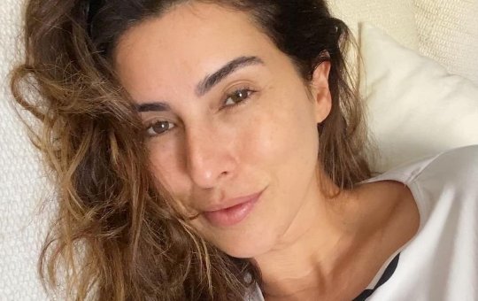 Atriz Fernanda Paes Leme passa mal e é internada