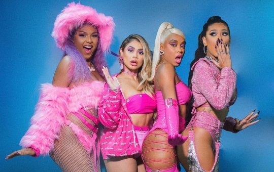 Marca 'Barbie' aciona MC Rebecca por uso indevido da logo em clipe