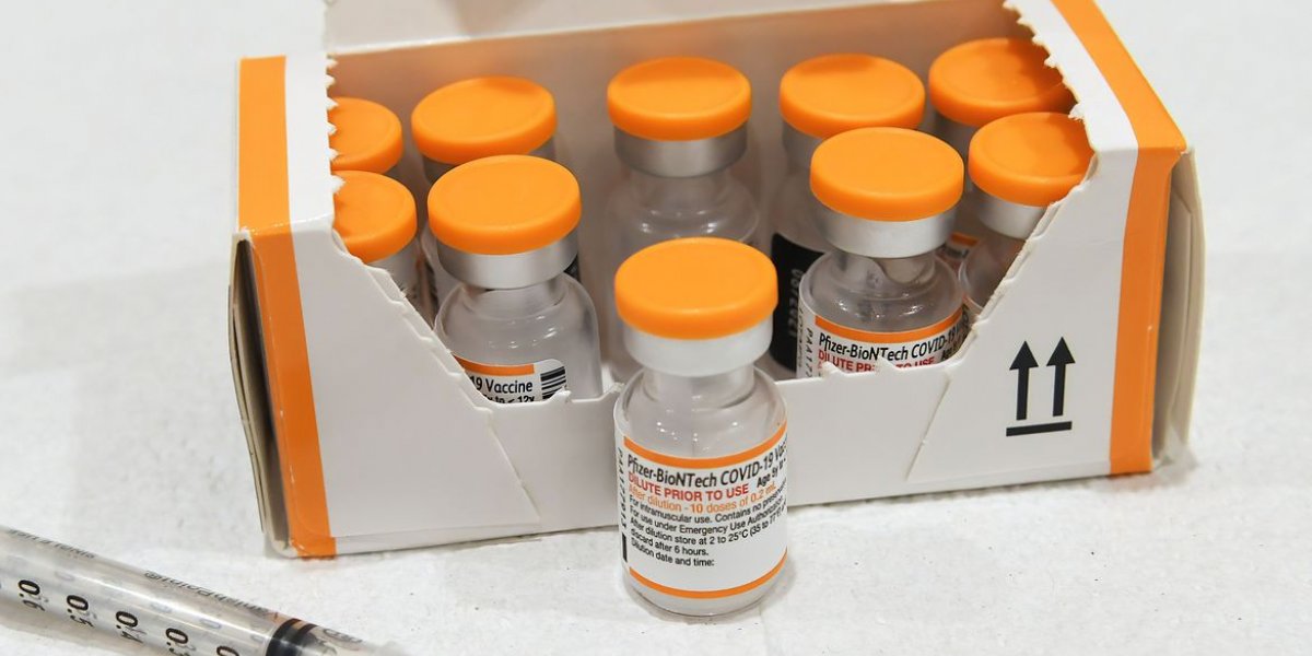 Covid-19: Pfizer entrega mais 1,8 milhão de doses de vacina pediátrica no dia 24