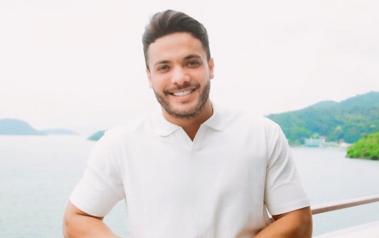 Safadão critica decreto de redução de público em eventos e alfineta políticos