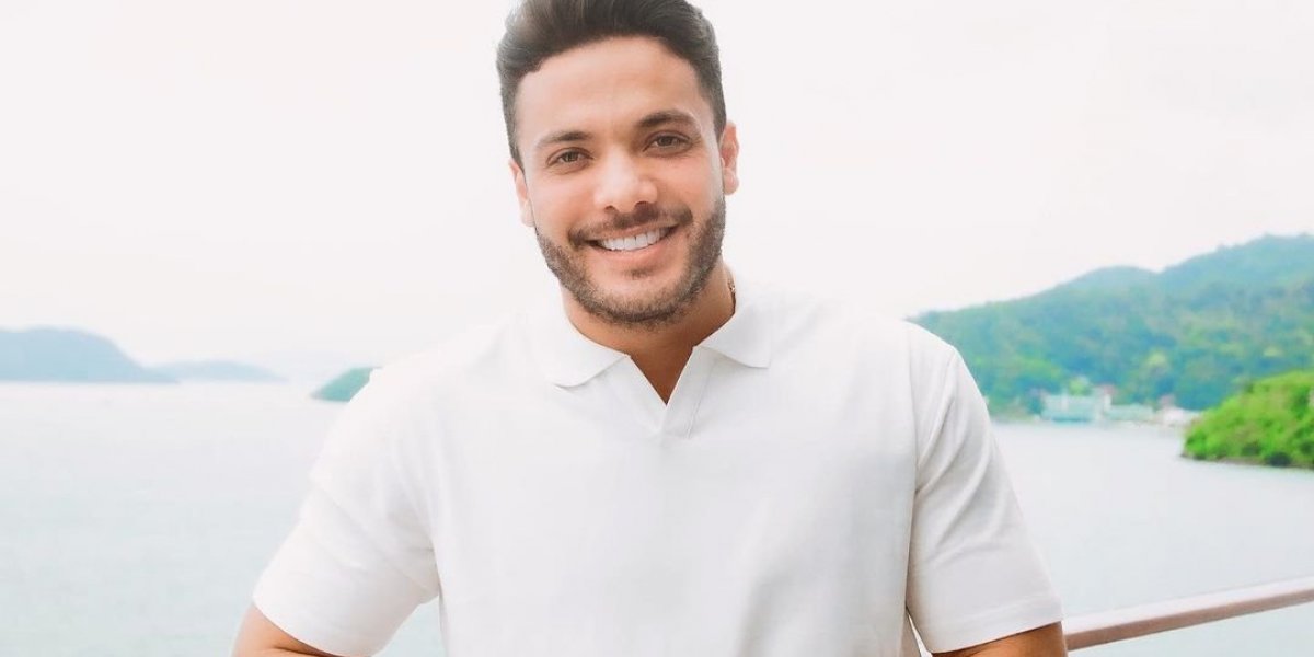 Safadão critica decreto de redução de público em eventos e alfineta políticos