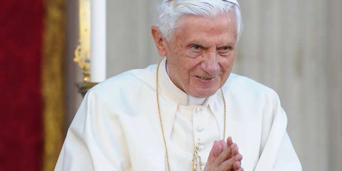 Bento XVI é acusado de omissão em casos de abuso sexual cometidos por sacerdotes