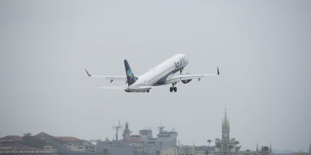 Bolsonaro anula restrições a voos de países africanos