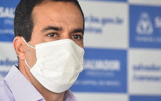 Prefeito alerta para colapso no sistema de saúde e possível volta de medidas