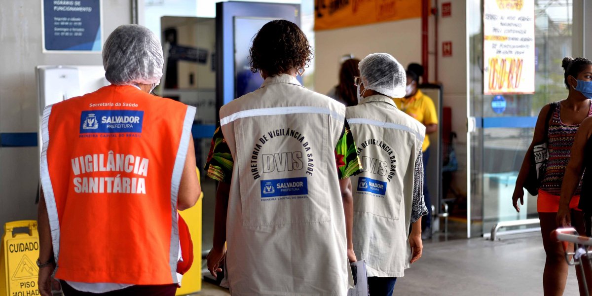 Vigilância Sanitária de Salvador segue com fiscalização em bares e eventos