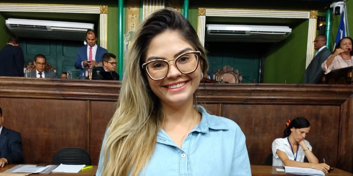 Defensora dos animais lidera ranking de faltosos da Câmara de Salvador