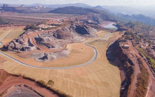 Três anos após ruptura em Brumadinho, chuvas colocam barragens em alerta