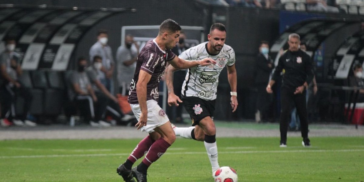Paulistão: Na volta de Paulinho, Corinthians empata sem gols na estreia