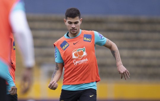 Mercado da bola: Lyon descarta ida de Bruno Guimarães para o Newcastle