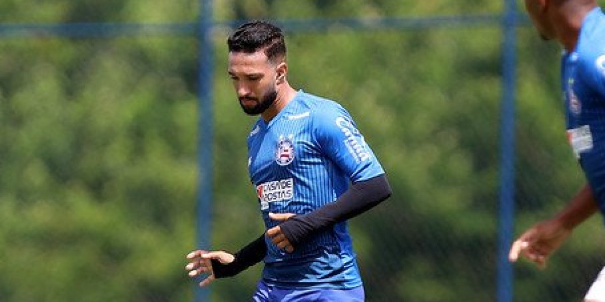 Sem se entender, Bahia e Guto Ferreira divergem sobre a situação de Clayson