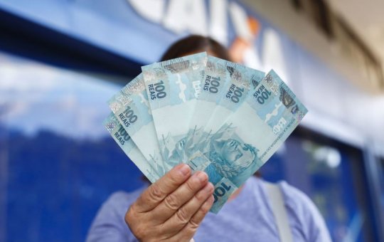 Beneficiários com NIS final 9 recebem valores do Auxílio Brasil nesta sexta (28)