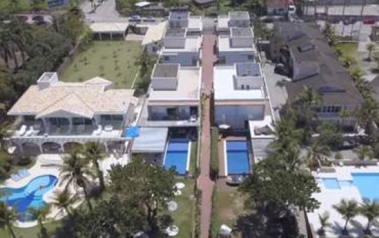 Medina coloca à venda Mansão onde vivia com ex-esposa