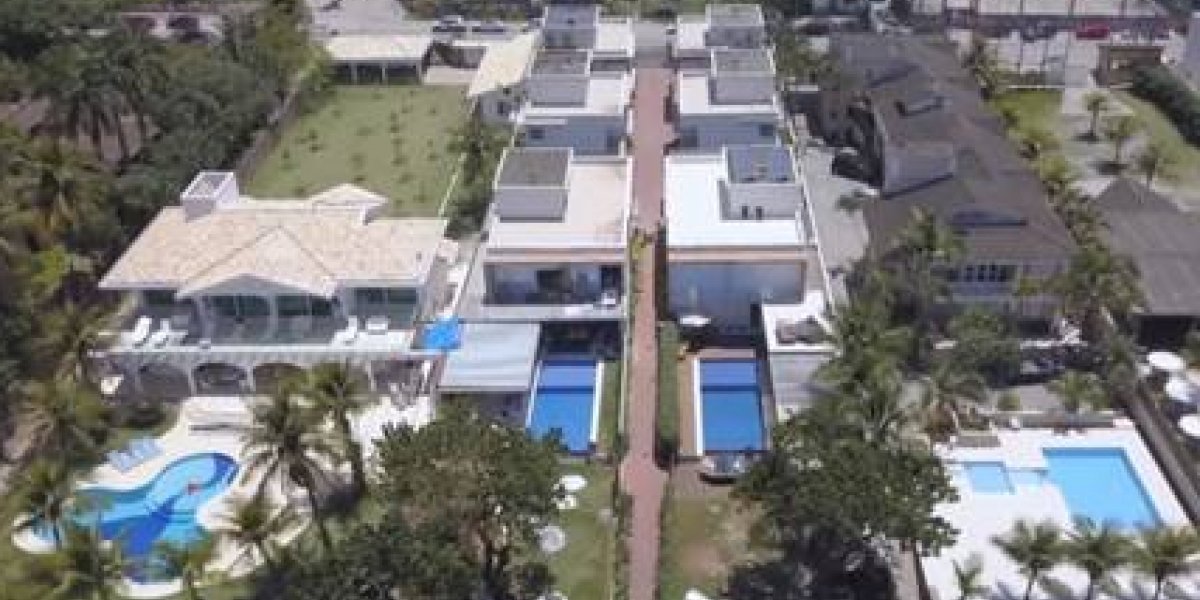 Medina coloca à venda Mansão onde vivia com ex-esposa