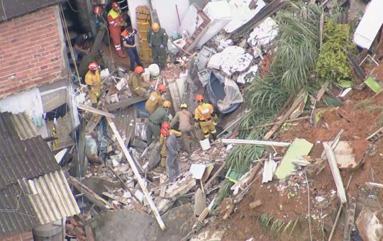 Sobe para 23 número de mortos por conta de fortes chuvas em São Paulo