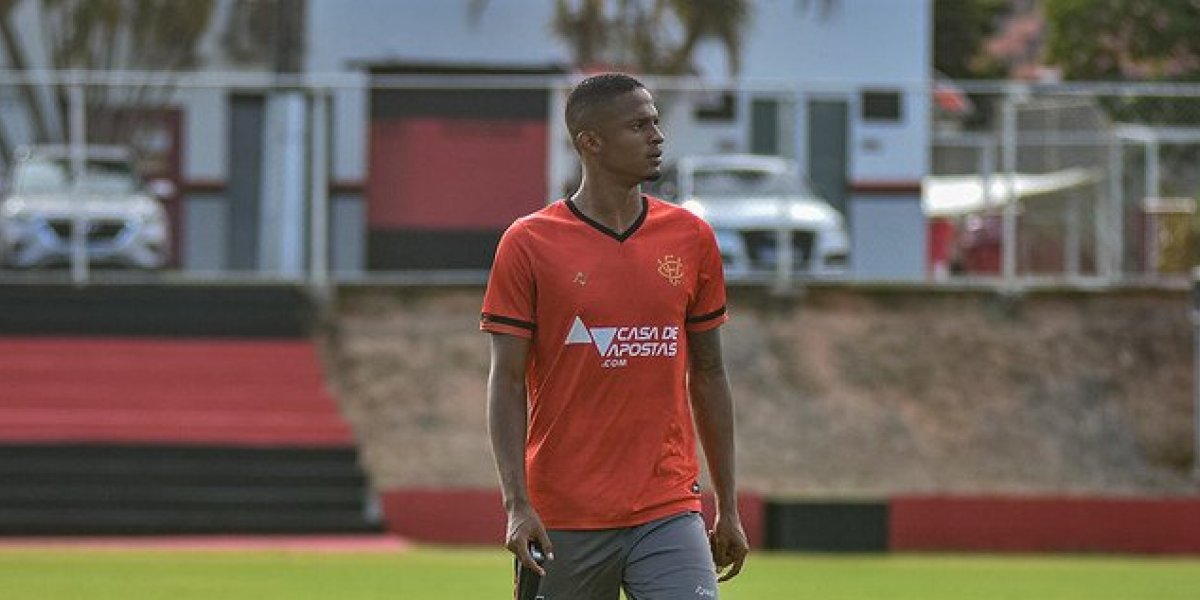 Negociação de David para o Metalist deve render ao Vitória R$ 6 milhões