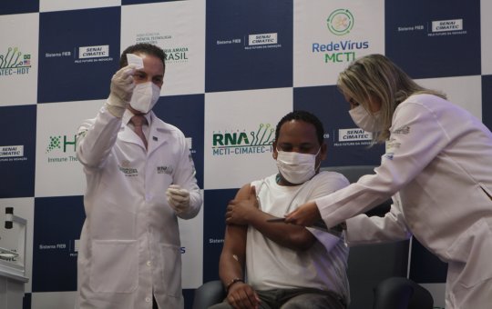 Covid-19: Brasil registra 893 mortes e 172 mil novos casos em apenas 24h