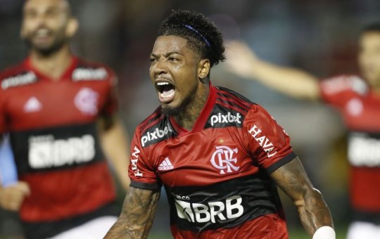 Carioca: Marinho brilha na estreia, mete gol e Flamengo goleia