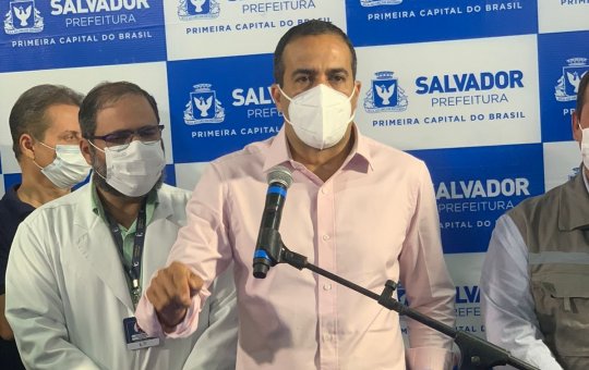 Prefeito faz apelo para que a população se vacine: "Se ajude, ajude o próximo"