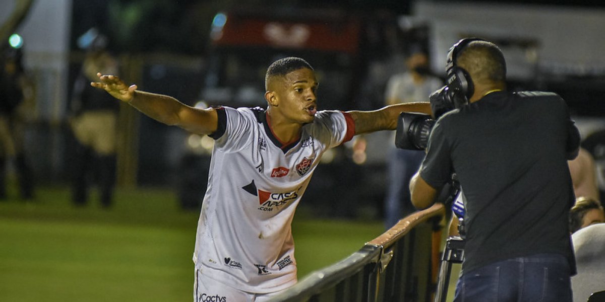 David se despede do Vitória, dinheiro da negociação será para pagar folha