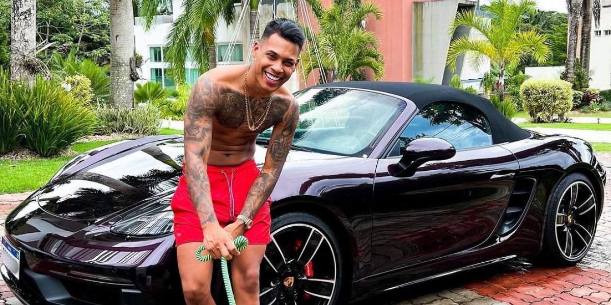 Abner Pinheiro ostenta vida luxuosa, mas reclama de impostos "R$ 100 mil reais"