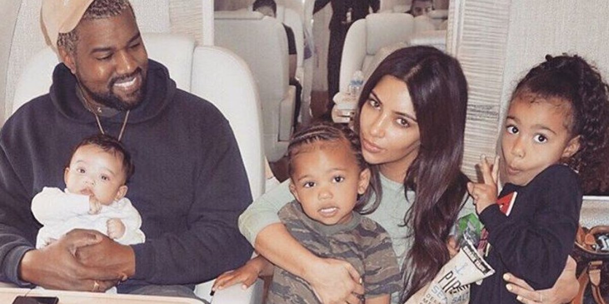 Kim Kardashian e Kanye West discutem publicamente por vídeo da filha em TikTok