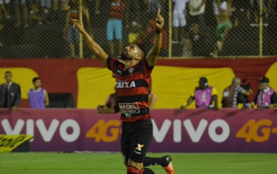 Vitória pode anunciar pacotão com Wilson, Rhayner e Trellez