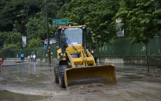 Rio de Janeiro: Fortes chuvas provocam novos alagamentos e acidentes