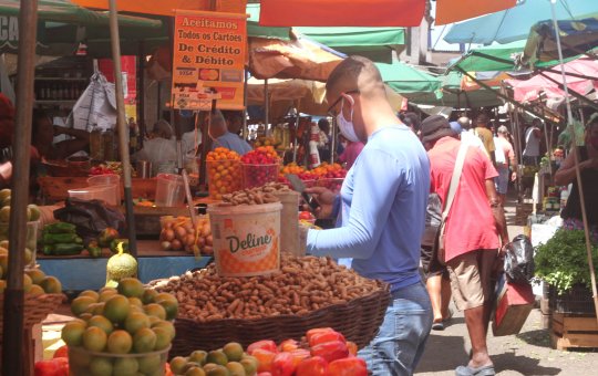 Segura o bolso: população reclama da alta da cesta básica em Salvador