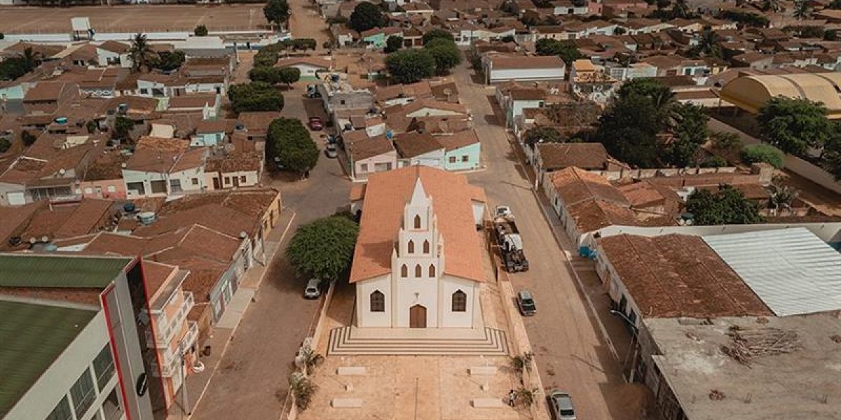Homem foragido de Goiás é preso na Bahia