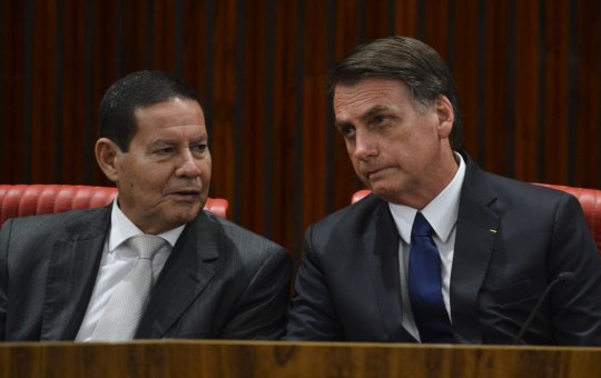 Mourão anuncia que não será vice de Bolsonaro nas eleições
