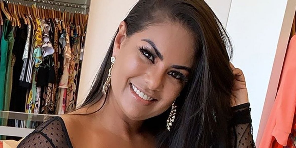 Cantora da banda Calcinha Preta é internada com insuficiência renal