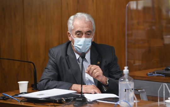 Otto Alencar é novamente alvo de golpistas no WhatsApp