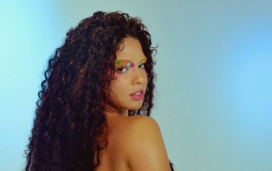 Autora global cogita contratação da ex-BBB Maria para atuar em minissérie