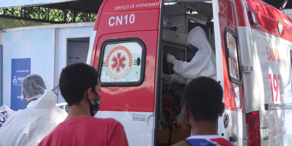 Covid-19: Brasil volta a registrar mais de mil mortes em apenas 24 horas