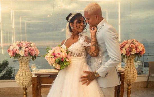 Índia Smith desmente boato sobre paternidade do filho e desabafa: "Tô exausta"