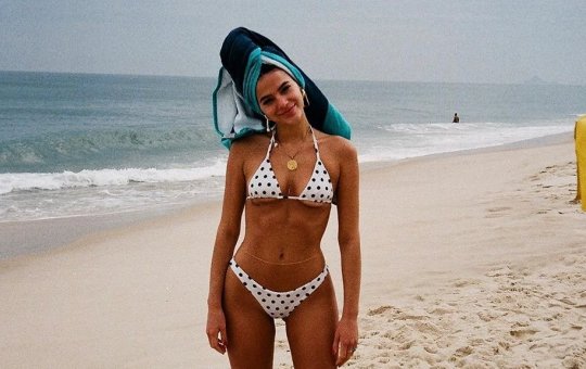 Bruna Marquezine curte praia da Bahia: “Essa é a vida que eu pedi a Deus”