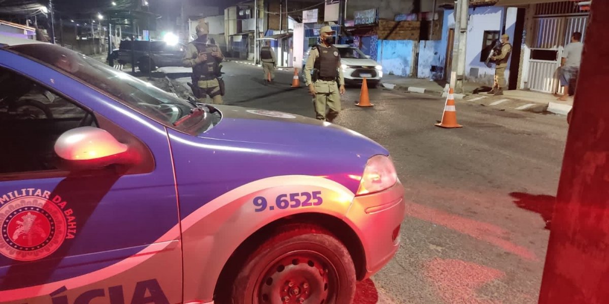 Operação Trânsito Seguro apreende 10 tabletes de maconha em Feira de Santana