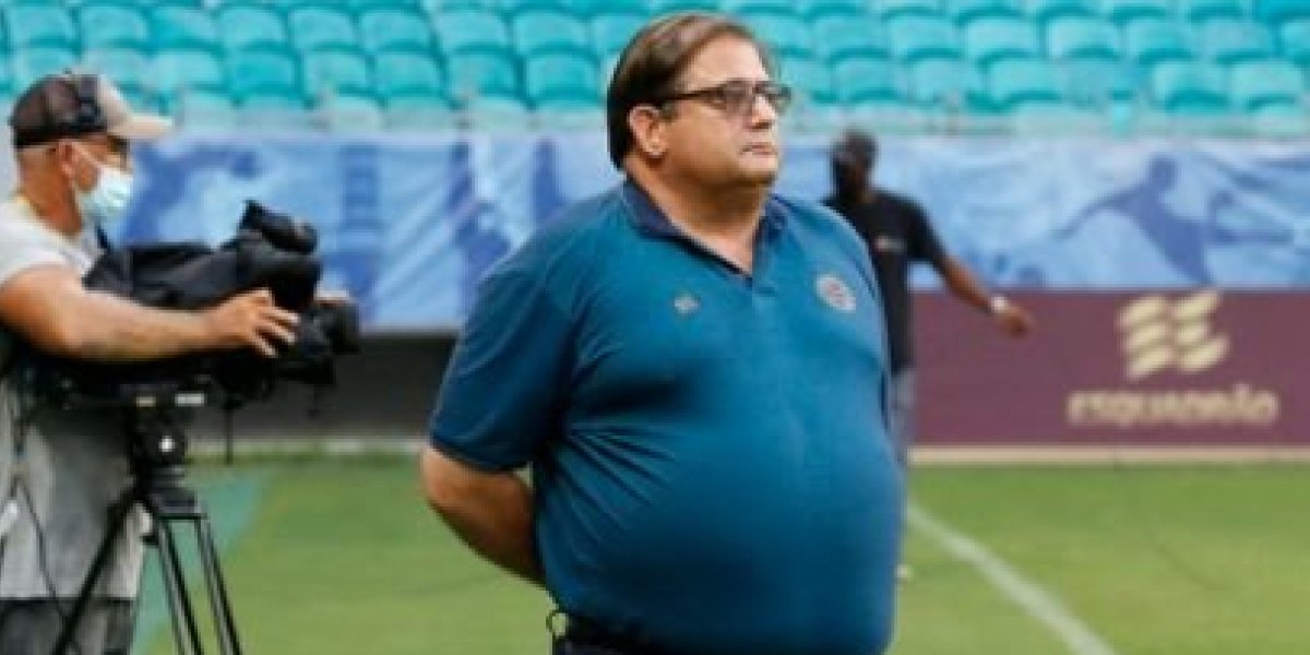 Após derrota para o Fortaleza, Guto Ferreira admite necessidade de peças