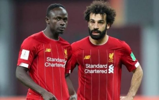 Campeão da CAN, Mané recusa homenagem do Liverpool em respeito a Salah