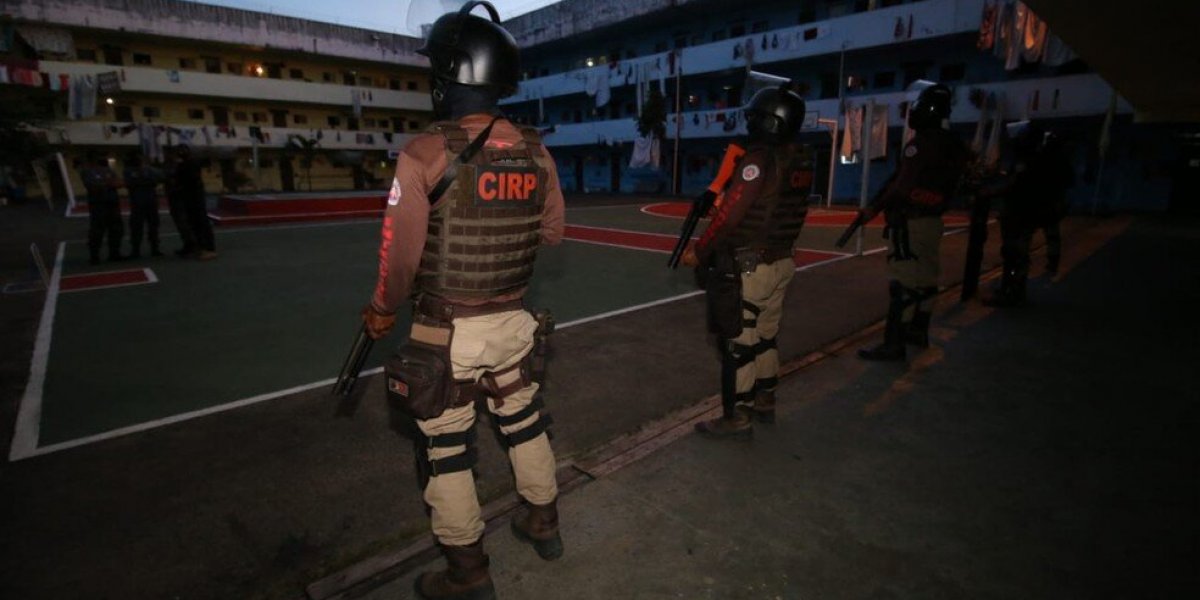 "Isso pode ter repercussão, inclusive, na rua', diz secretário sobre rebelião