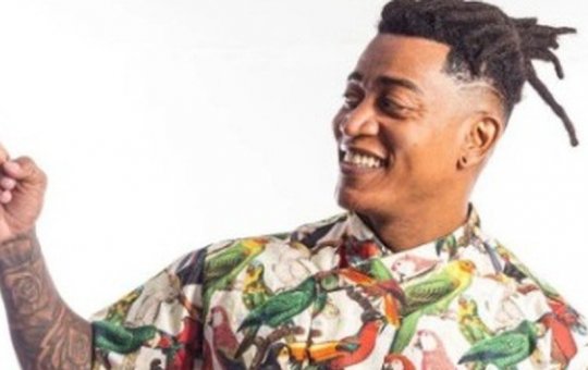 Corpo de digital influencer morto a tiros é enterrado em Salvador