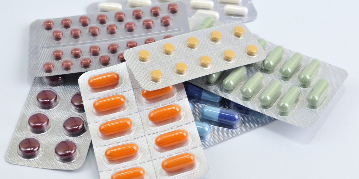 Sesab afirma que Governo Federal não fornece remédios de alto custo há 3 anos