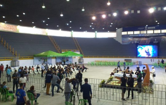 Luto: Velório de Paulinha Abelha acontece em ginásio de Aracaju