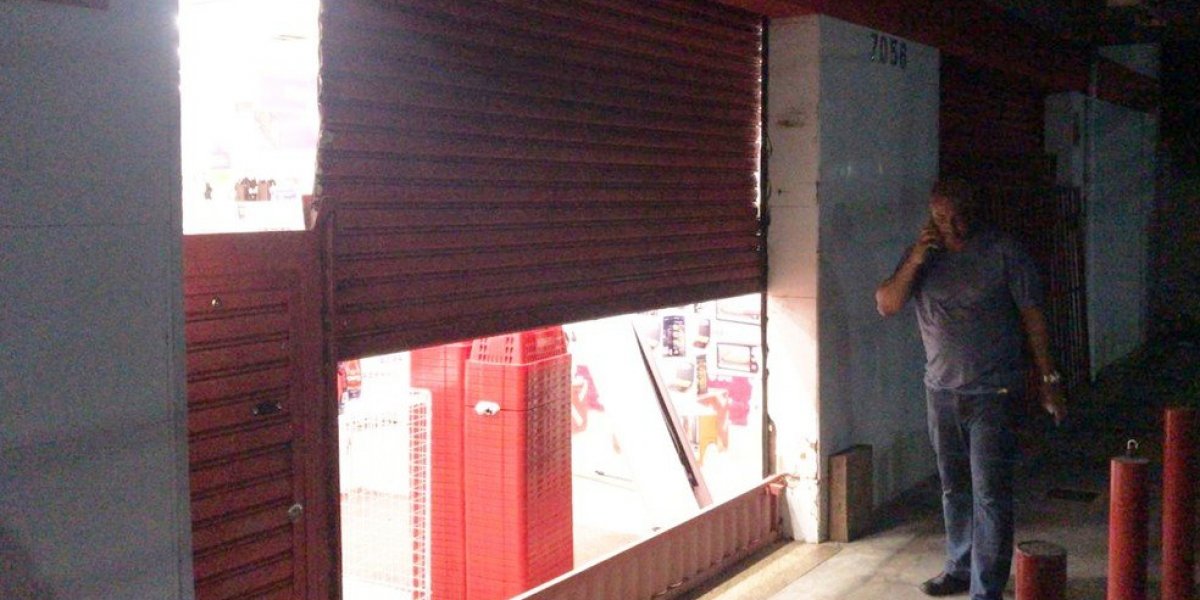 Duas Lojas Americanas sofrem arrombamentos em menos de uma hora, em Salvador