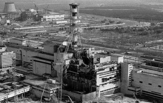 Russos invadem região perto de Chernobyl, área inabitável da Ucrânia