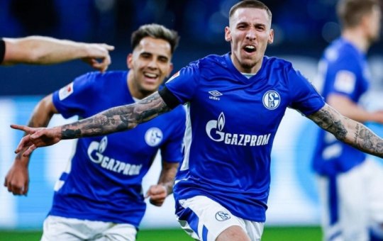 Shalke 04, da Alemanha, removerá logo de patrocinador russo do uniforme