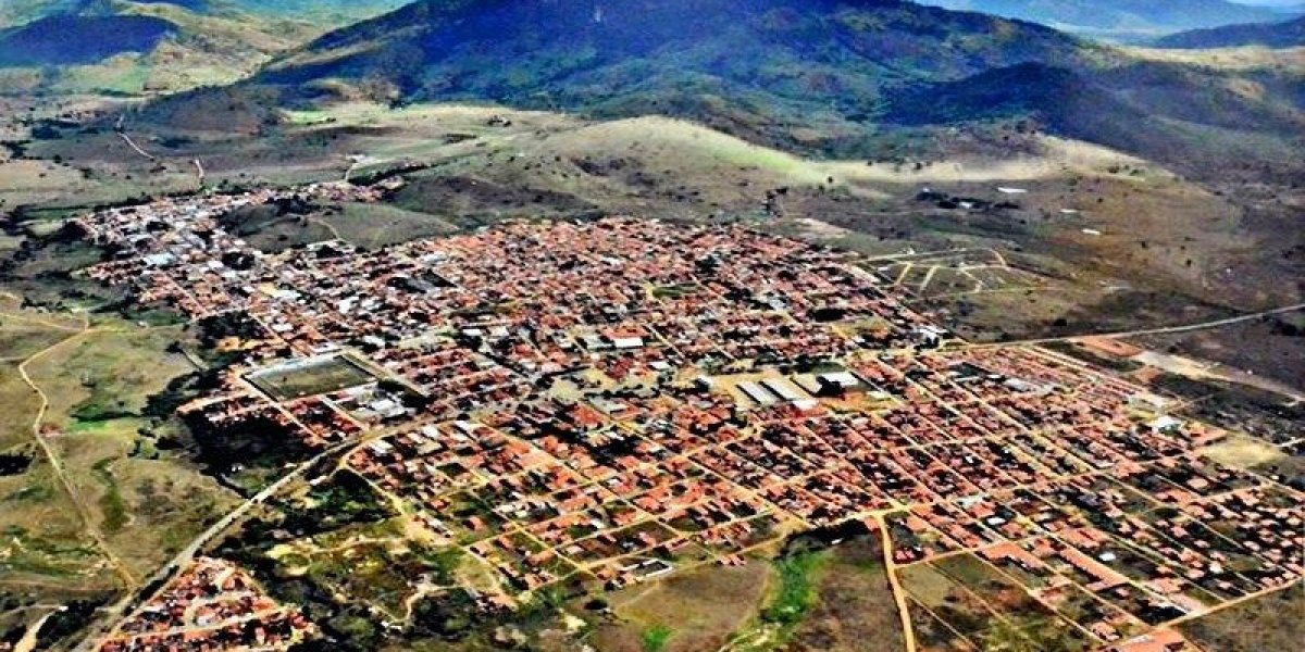 Por suspeita de tráfico de drogas, casal é preso em flagrante no sul da Bahia